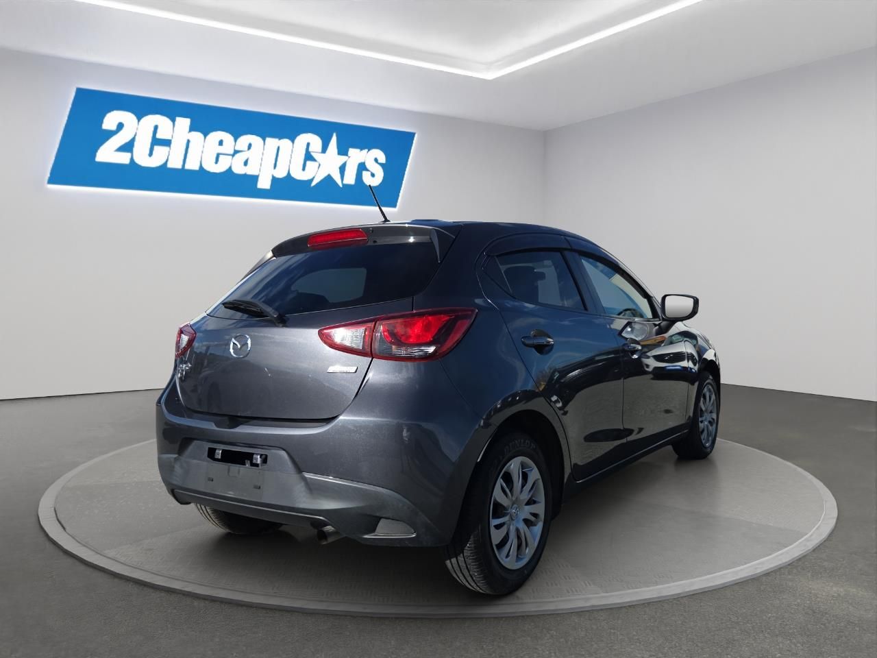 Vehicle image 5