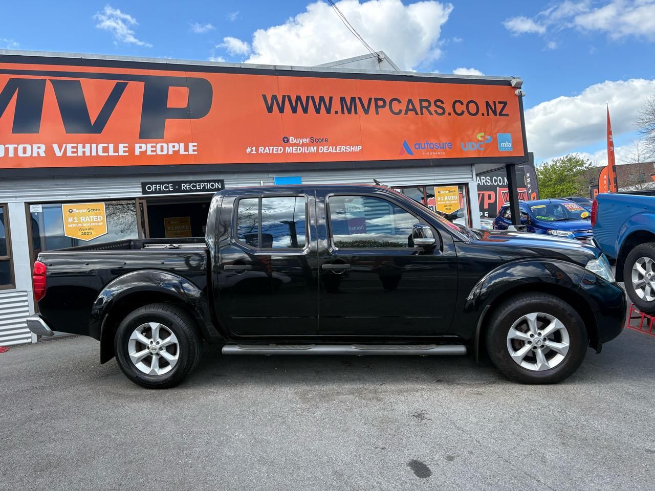 Vehicle image 3