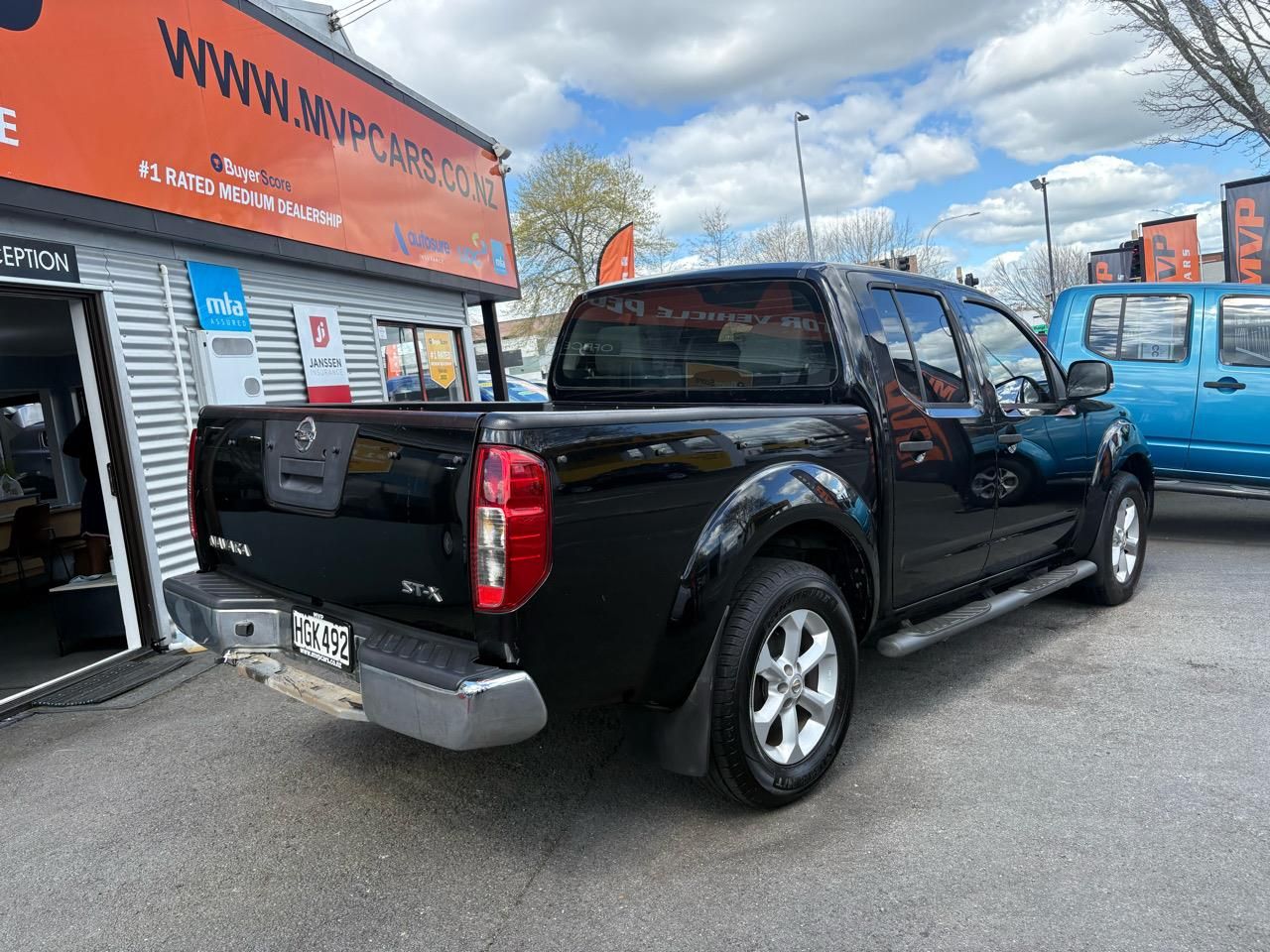 Vehicle image 4