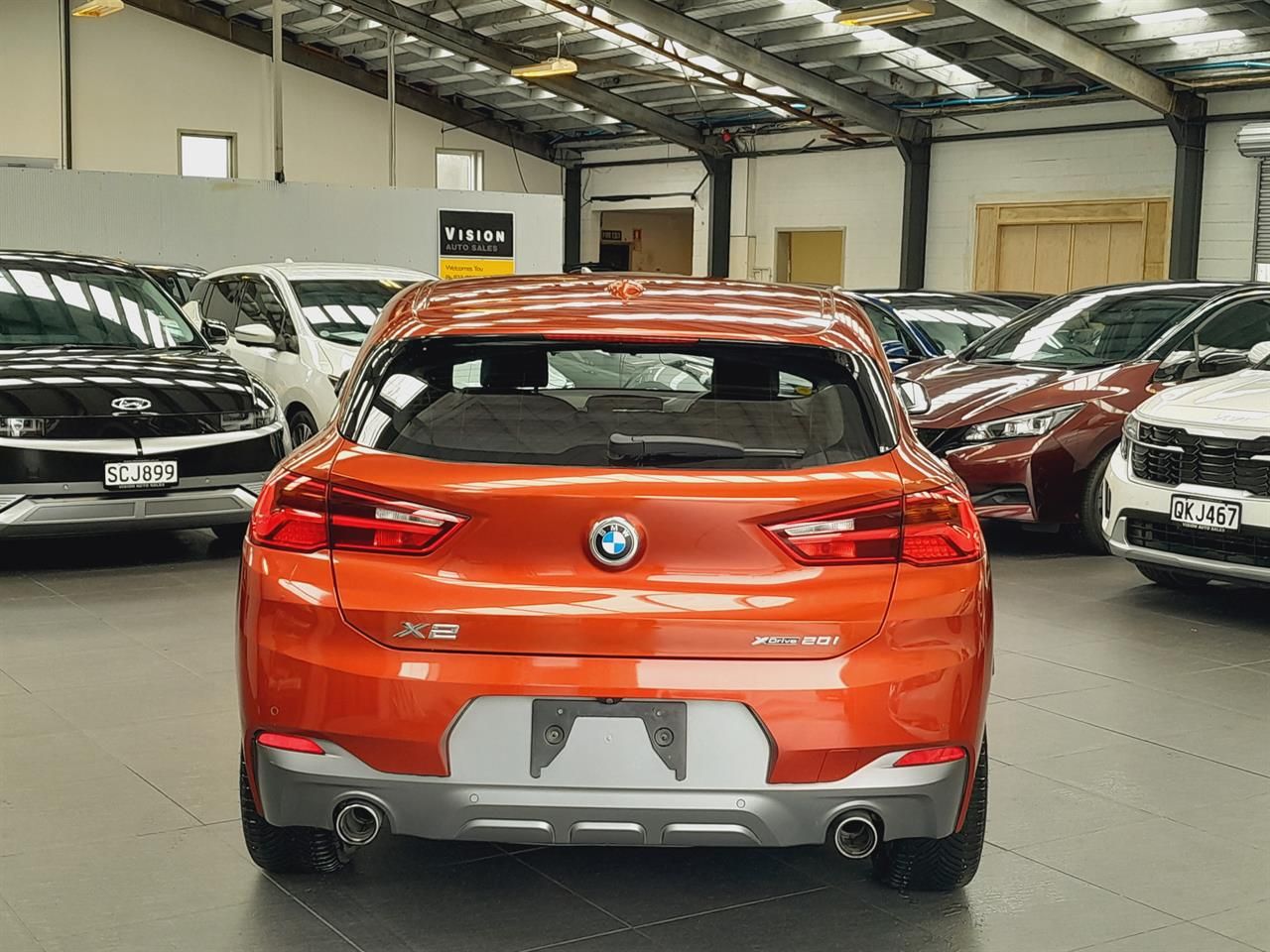 Vehicle image 5