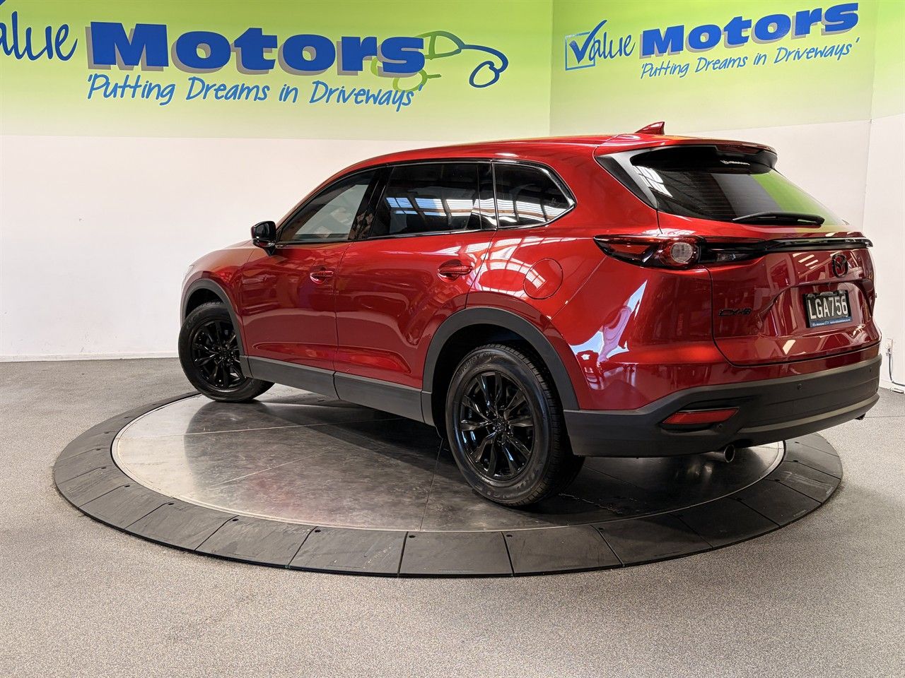 Vehicle image 5