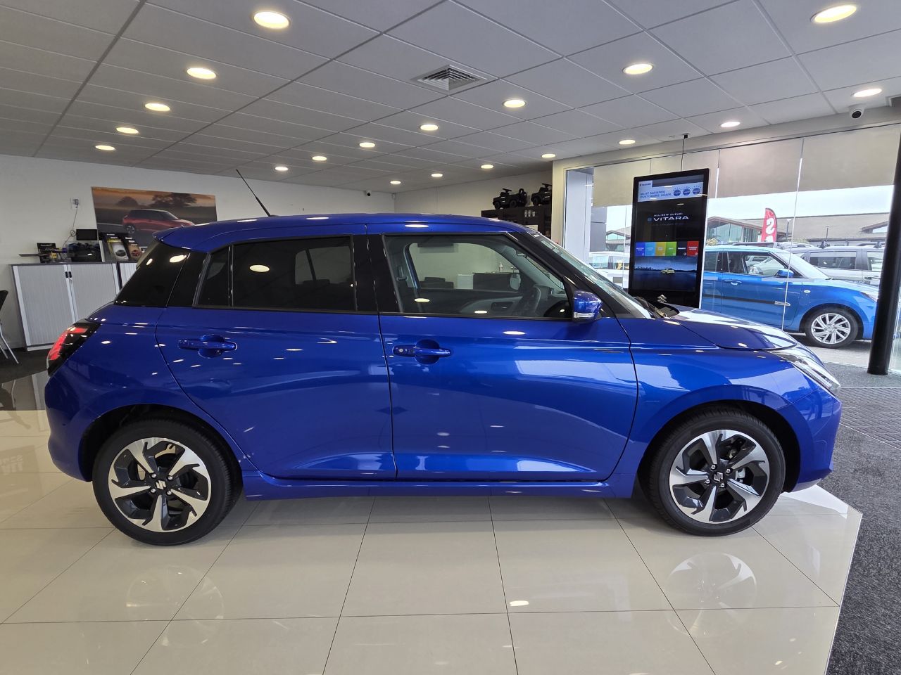 Vehicle image 3