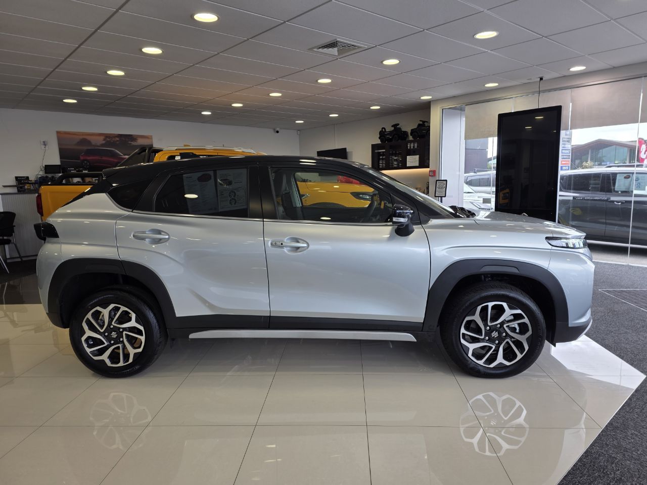 Vehicle image 3