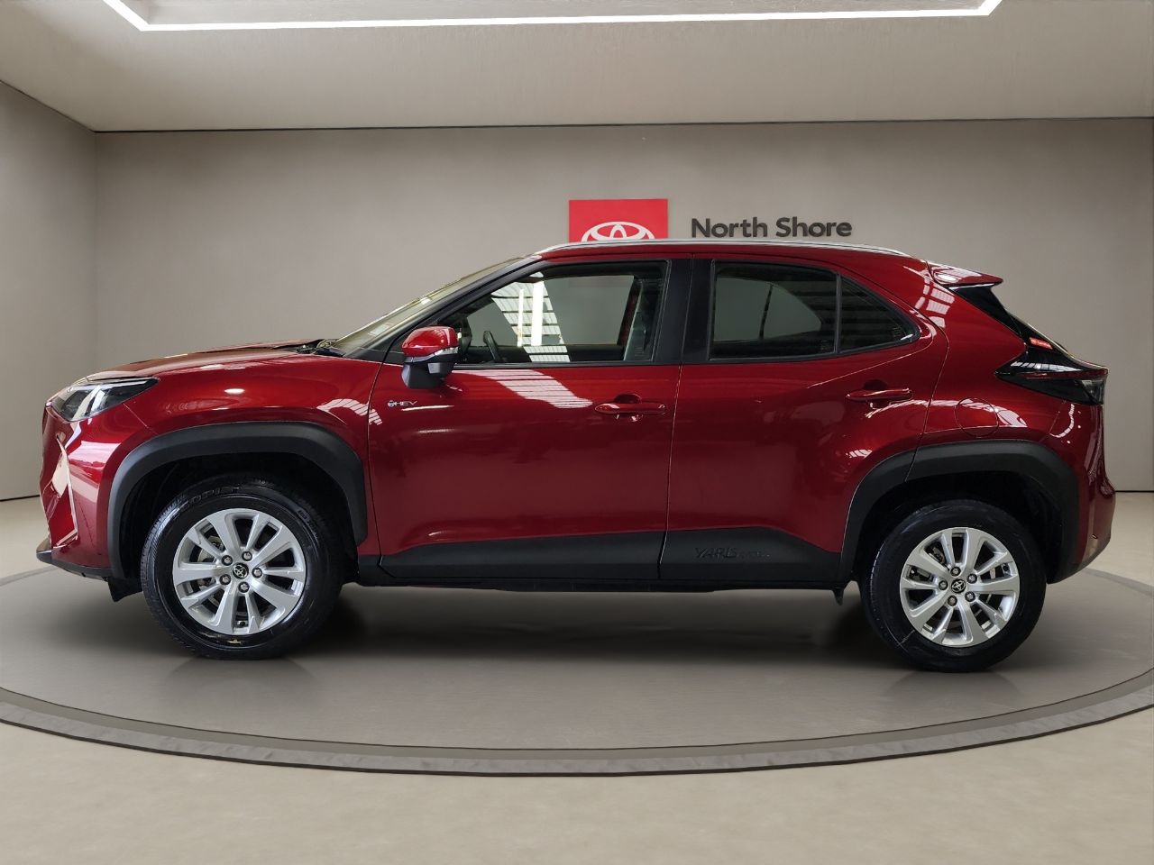 Vehicle image 4