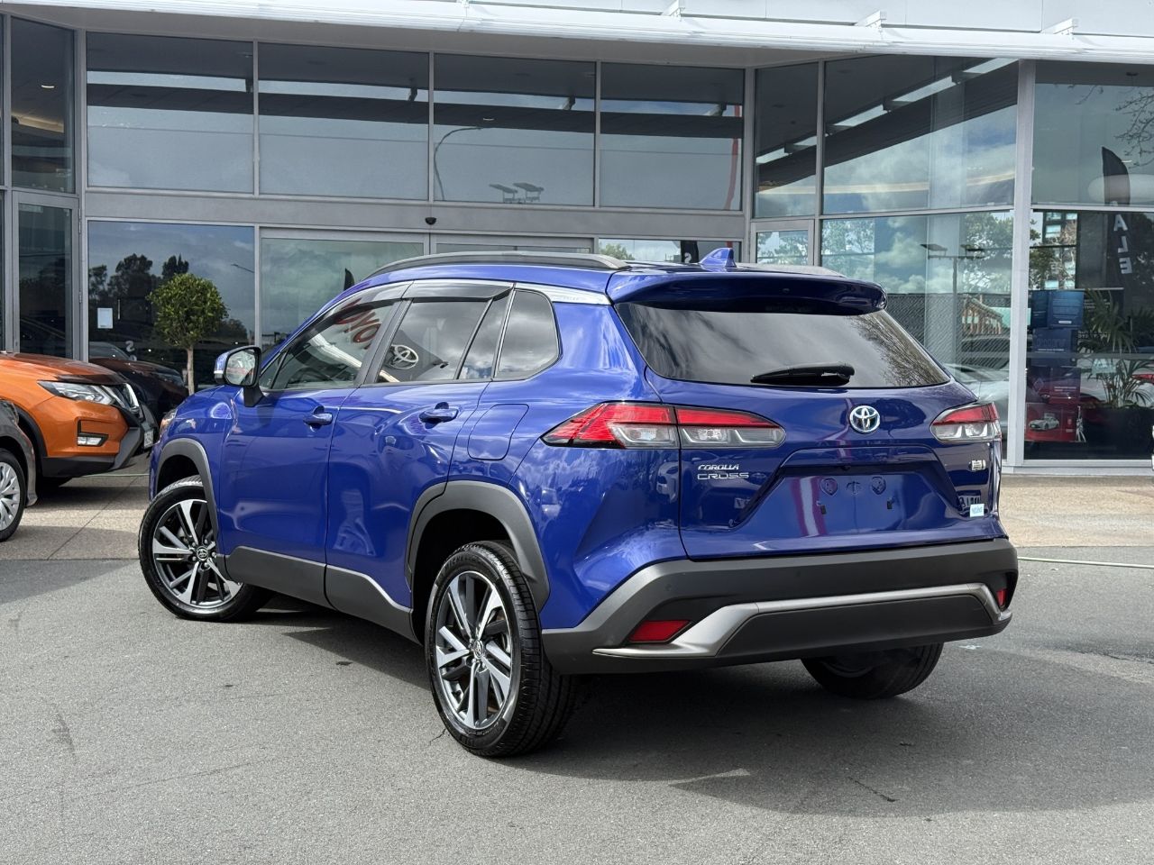 Vehicle image 3