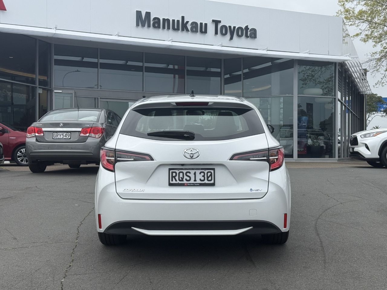 Vehicle image 5
