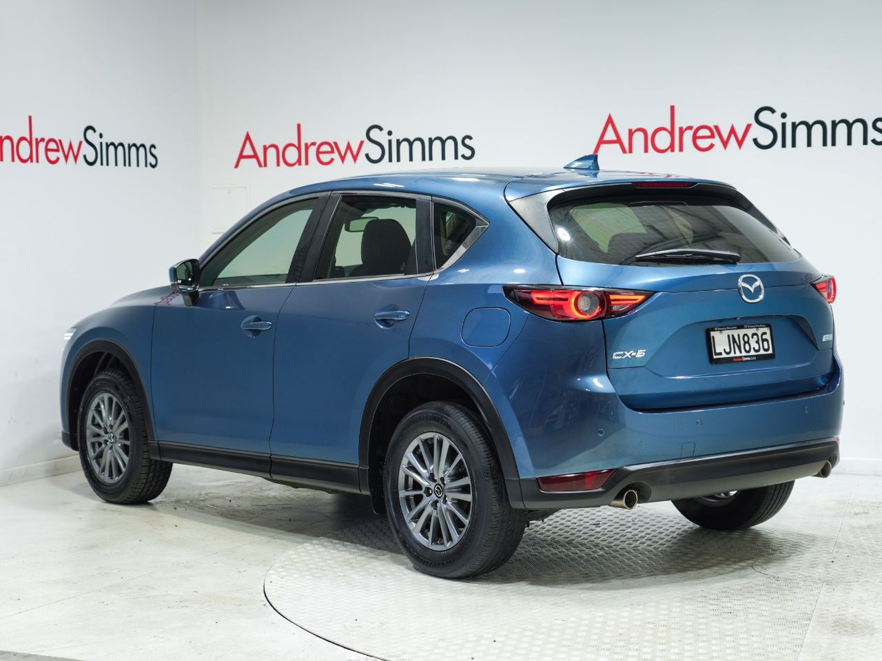 Vehicle image 3