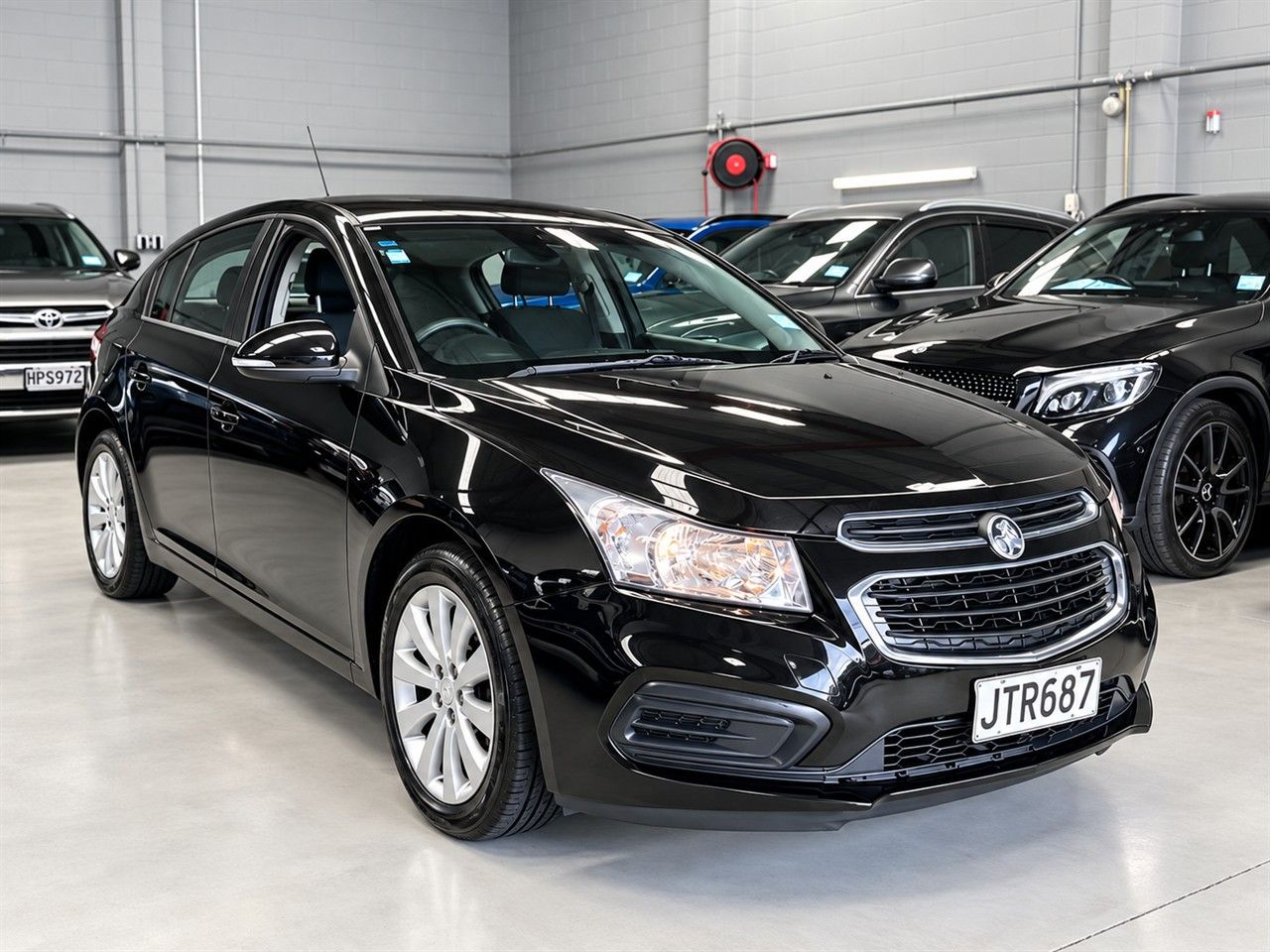 Vehicle image 5