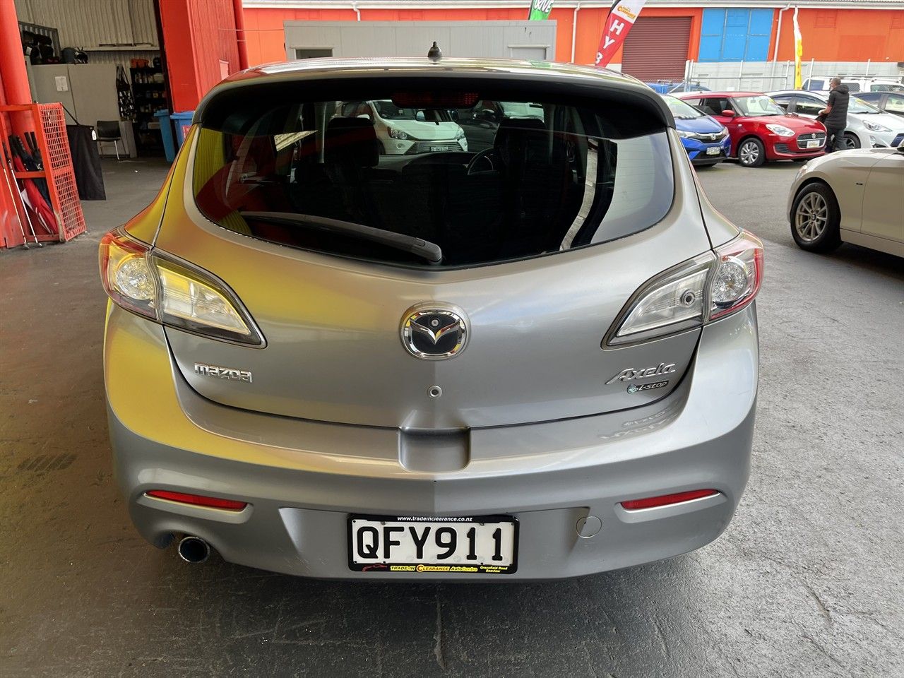 Vehicle image 5
