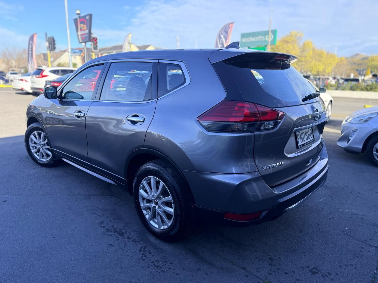 Vehicle image 3