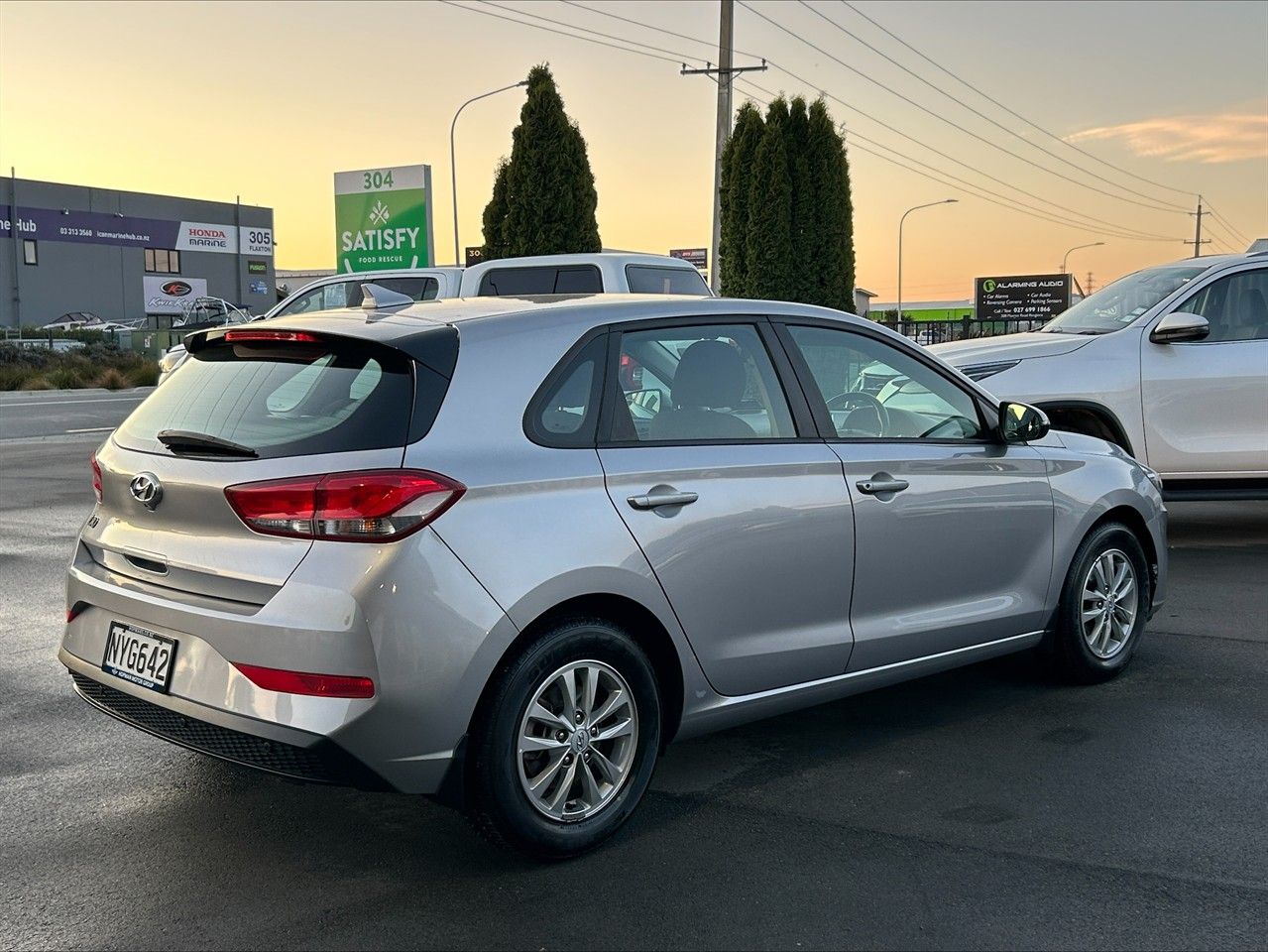 Vehicle image 3