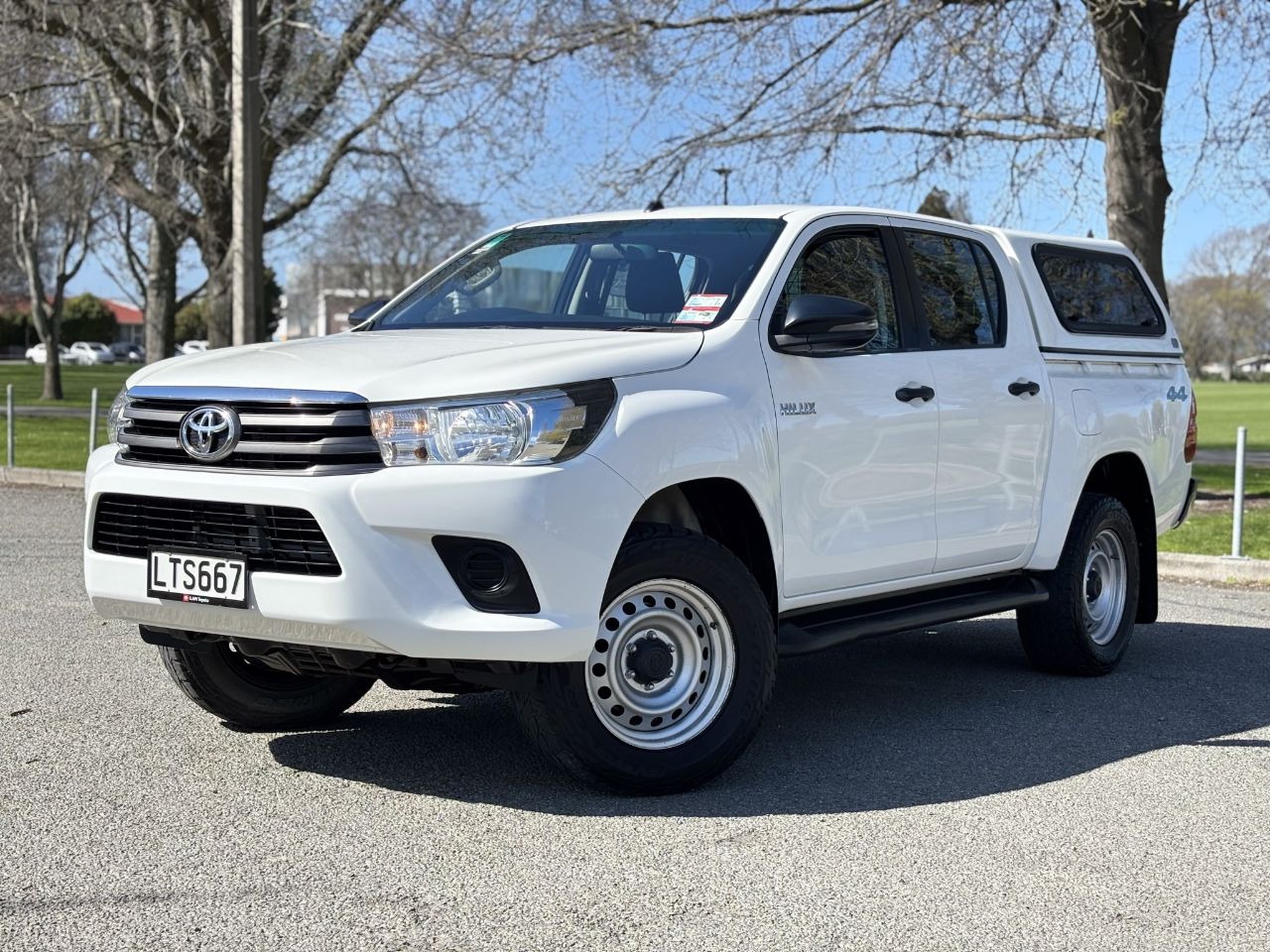 Vehicle image 3