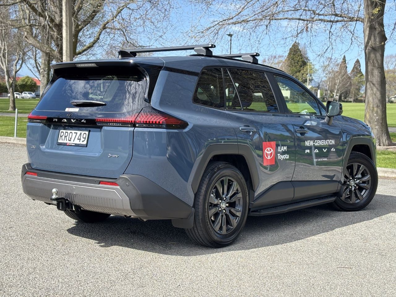 Vehicle image 5