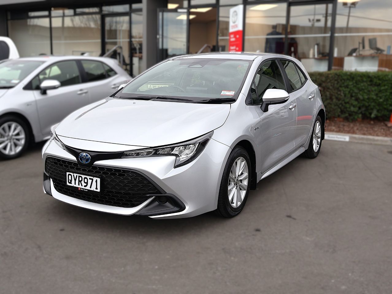Vehicle image 3