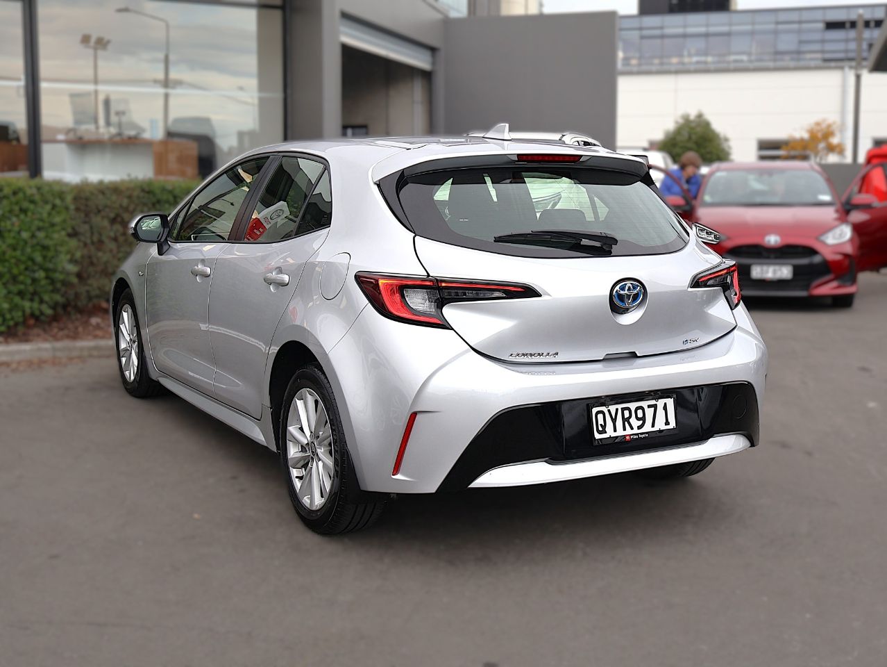 Vehicle image 5
