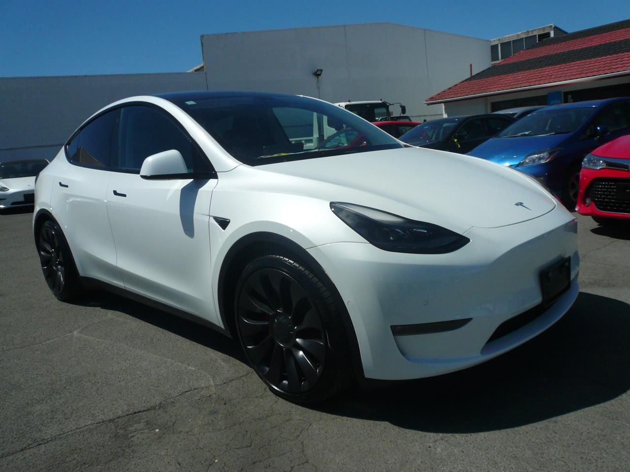Vehicle image 3