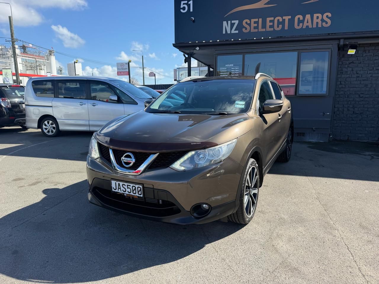 Vehicle image 3