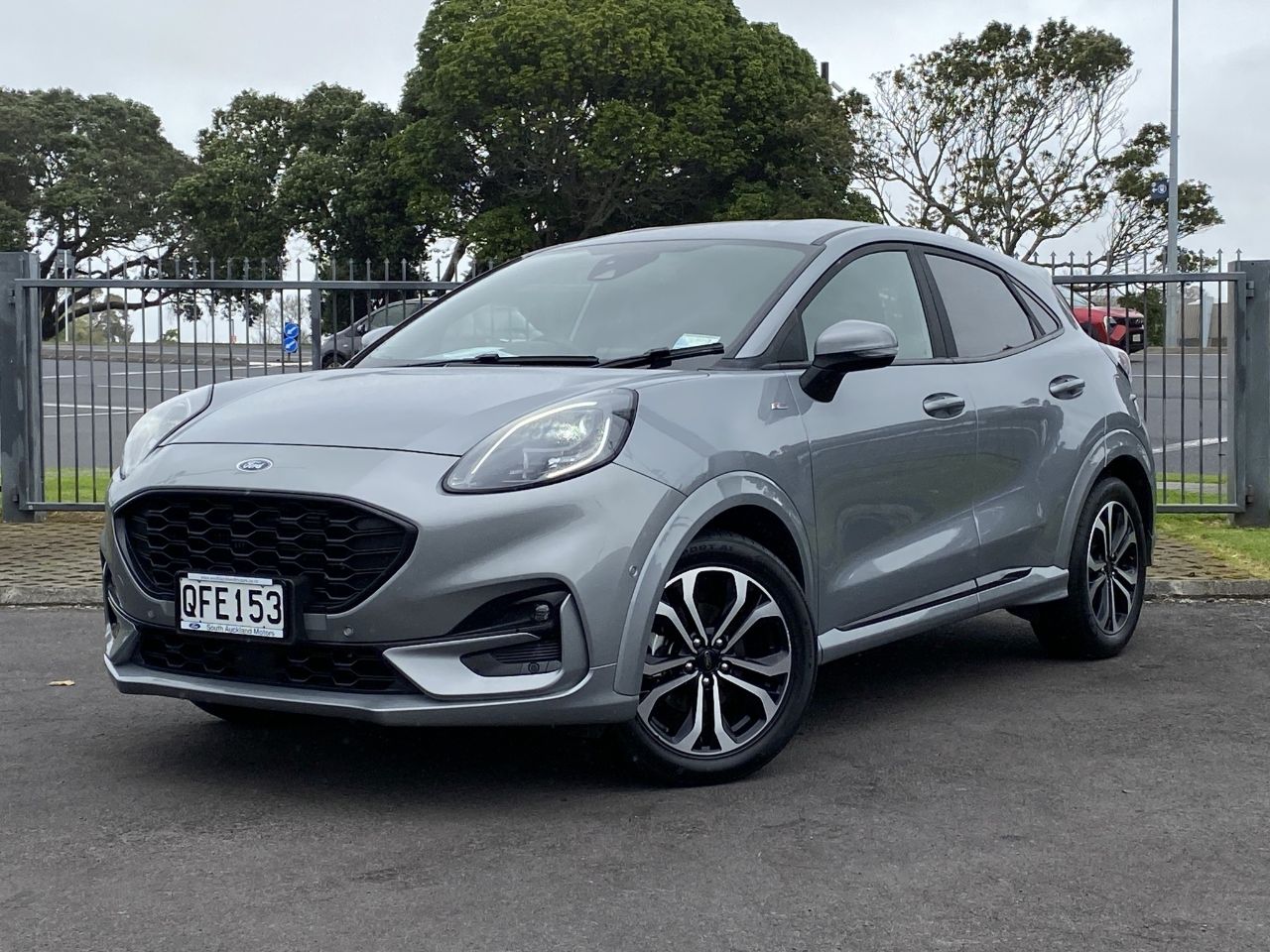 Vehicle image 1