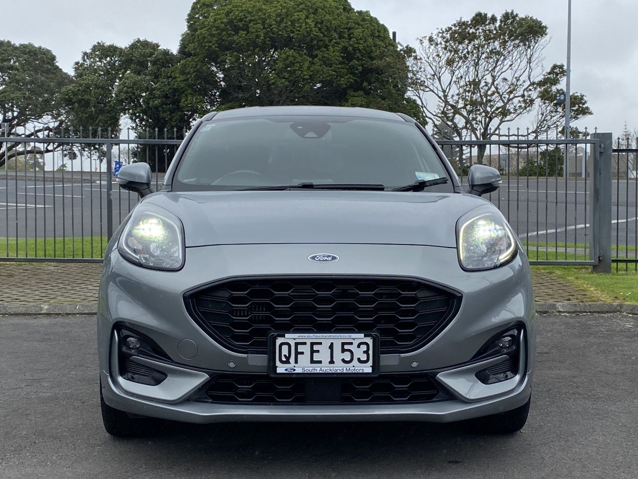 Vehicle image 2