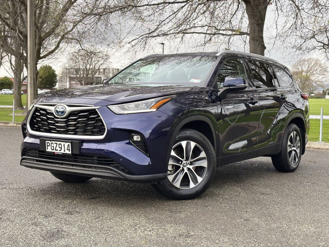 Vehicle image 3
