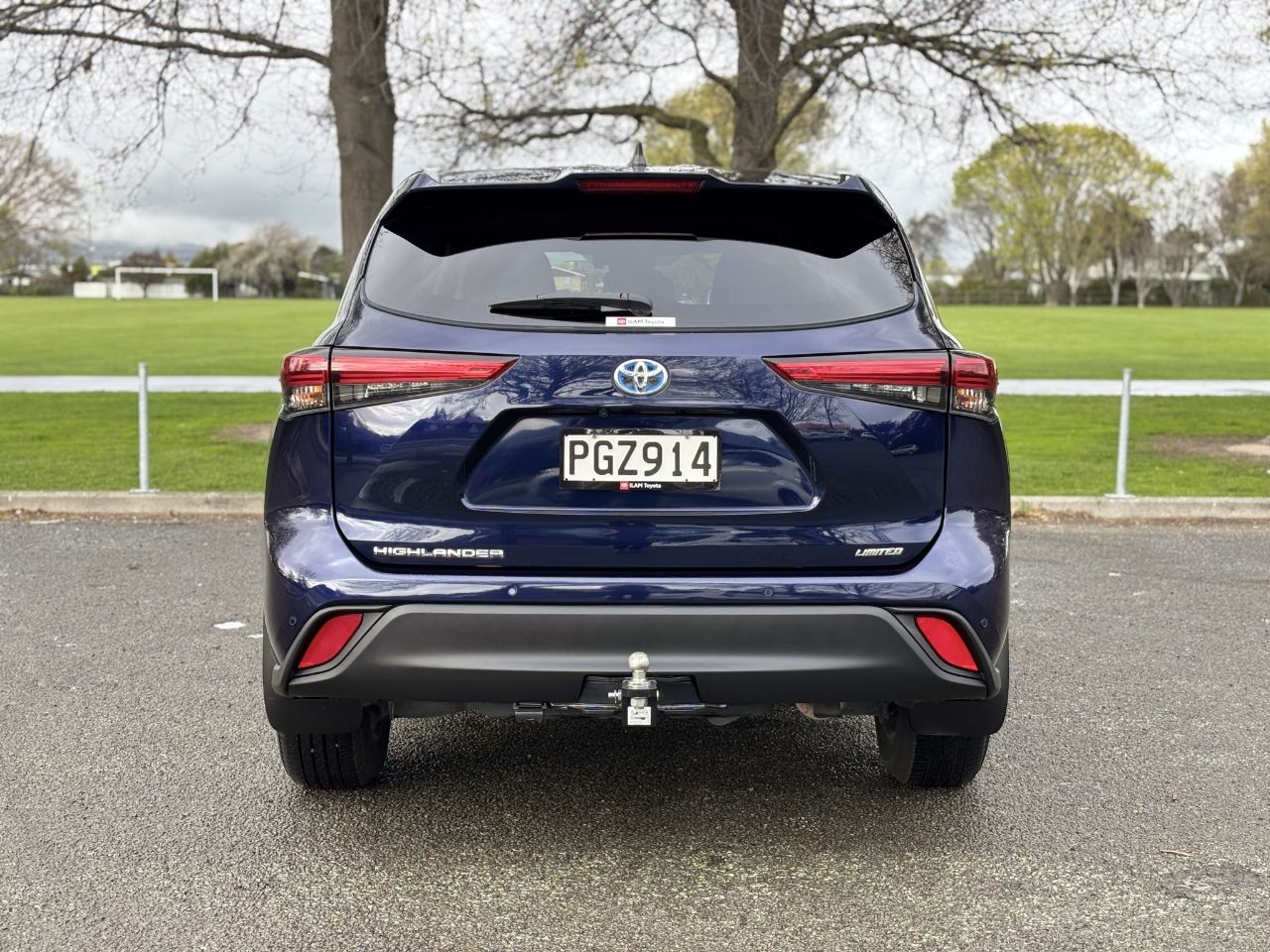 Vehicle image 4