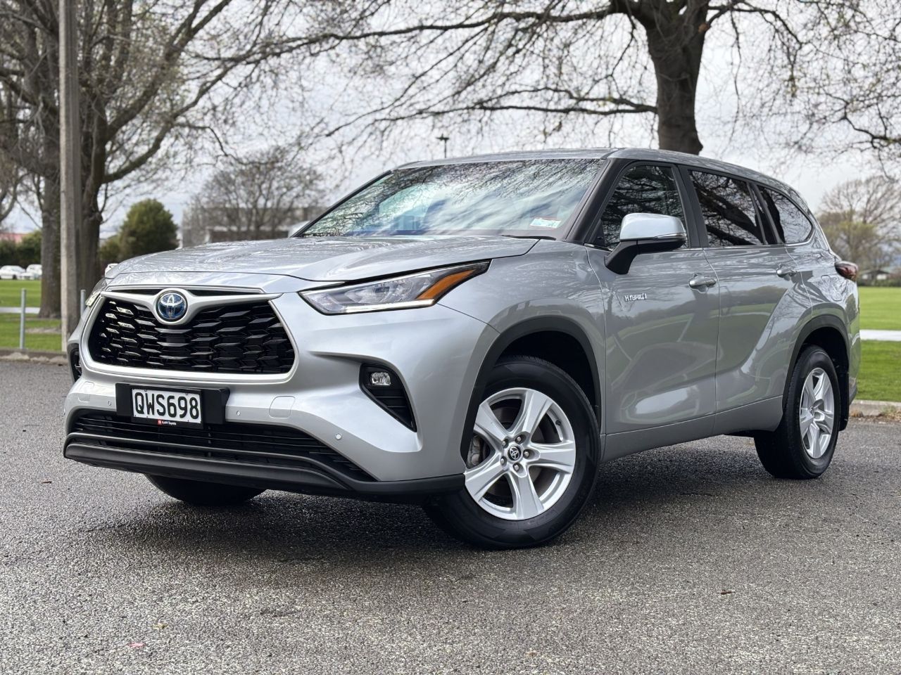 Vehicle image 3
