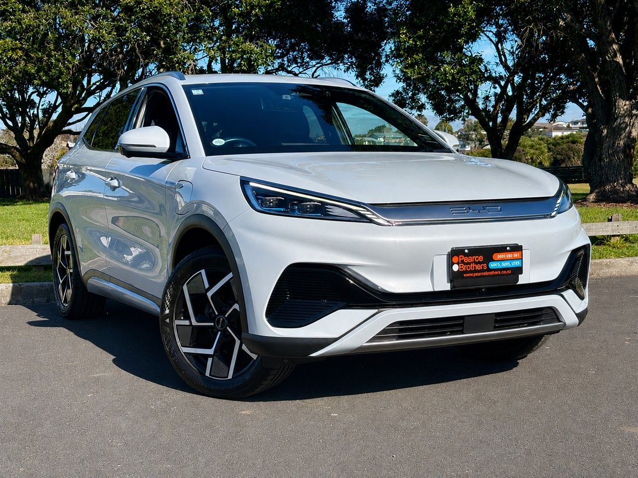 Vehicle image 2