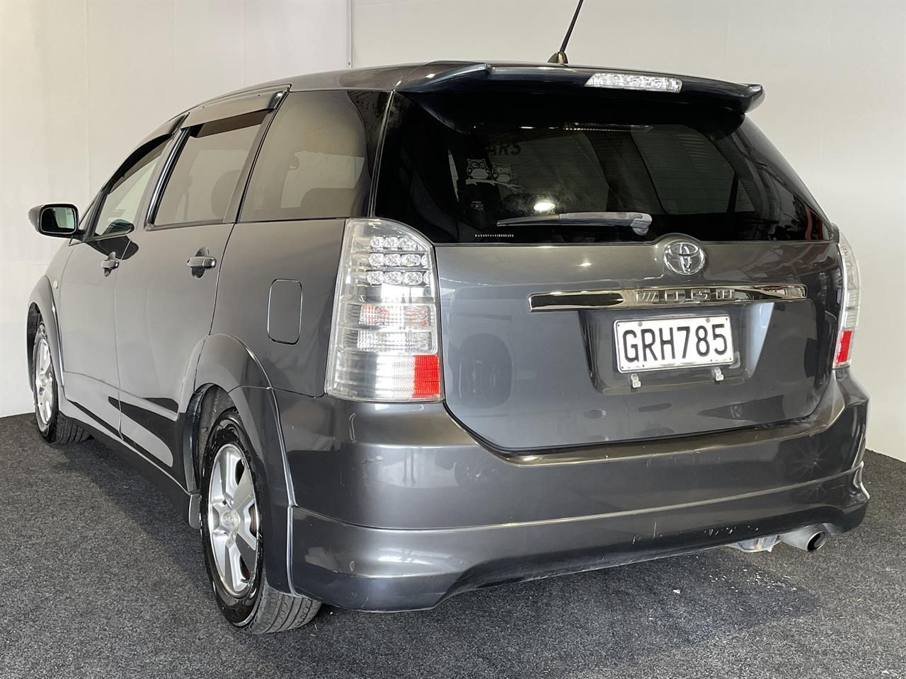 Vehicle image 4
