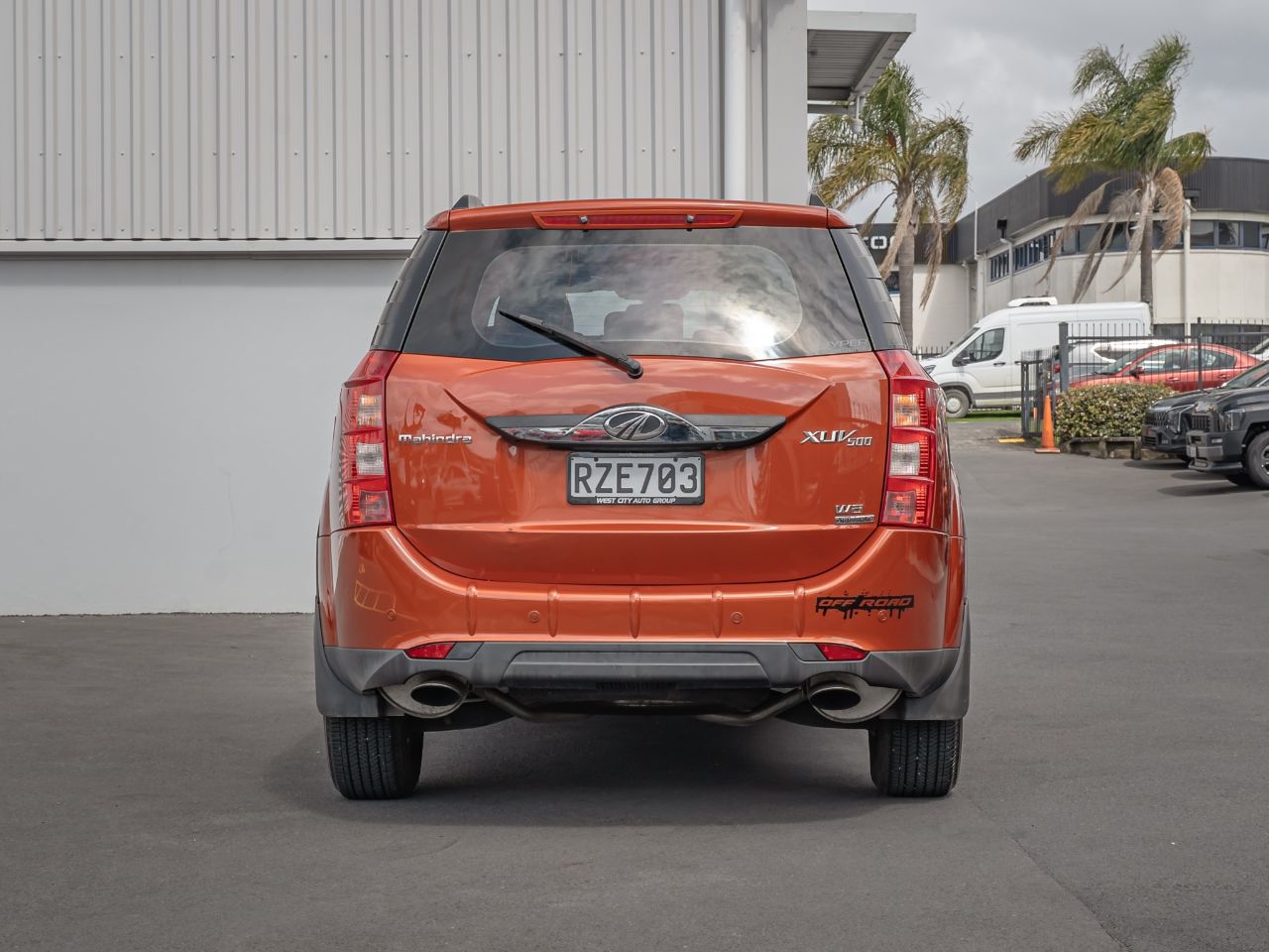 Vehicle image 3