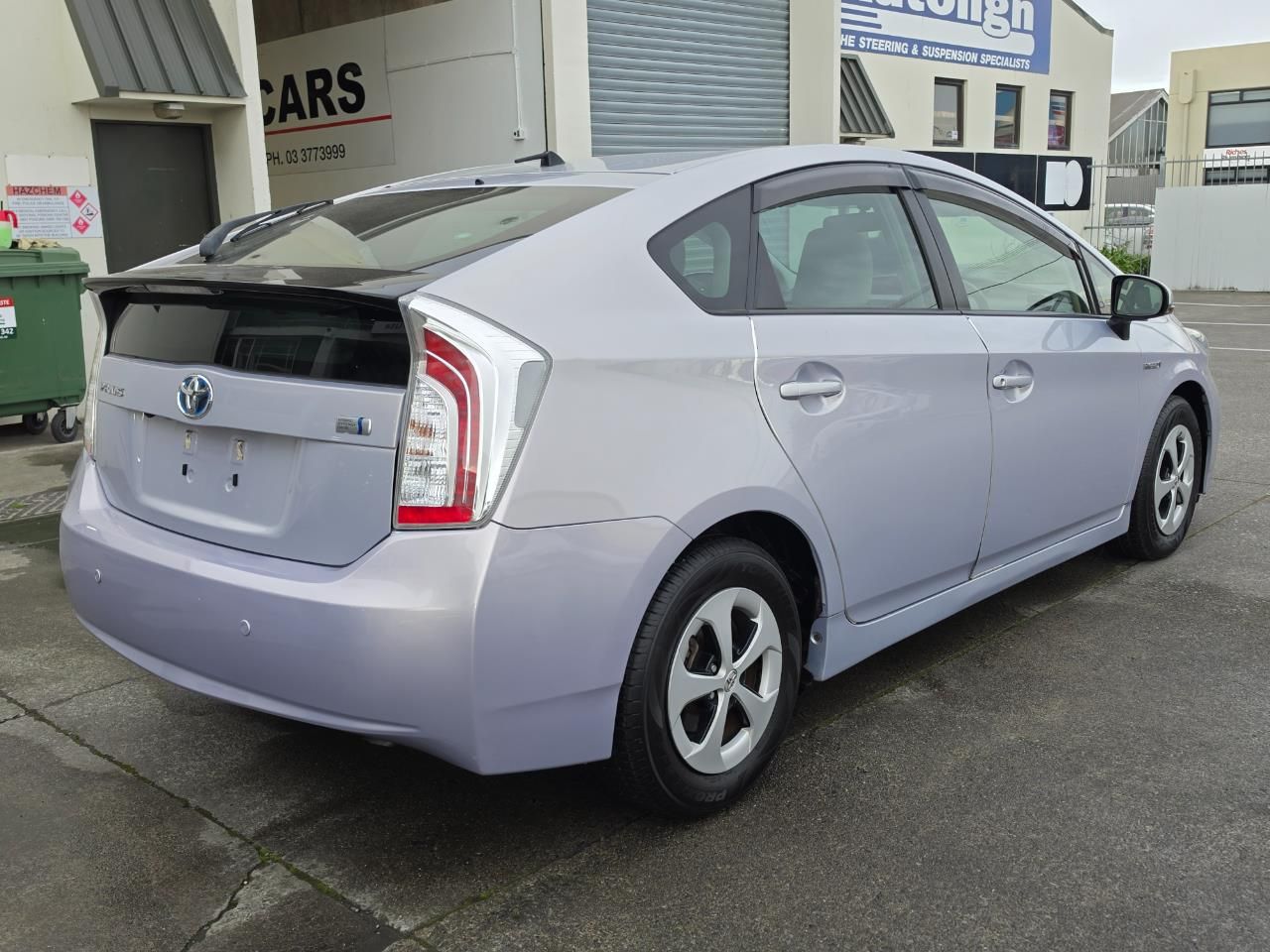 Vehicle image 5