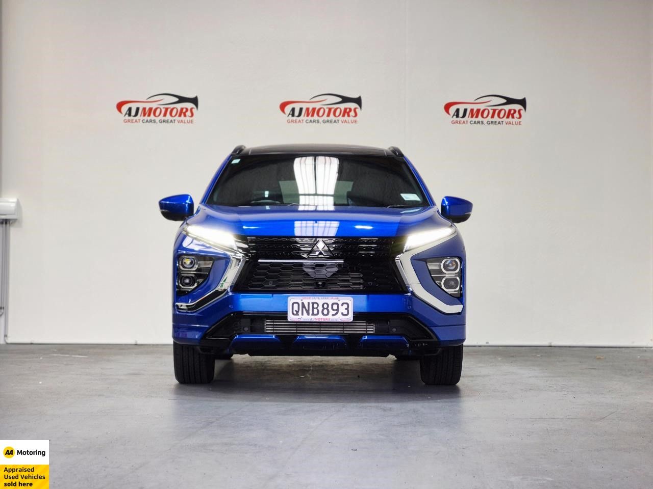Vehicle image 2