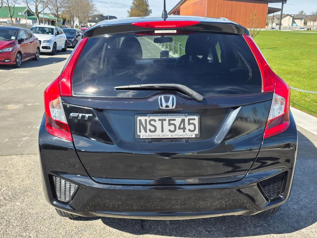 Vehicle image 4