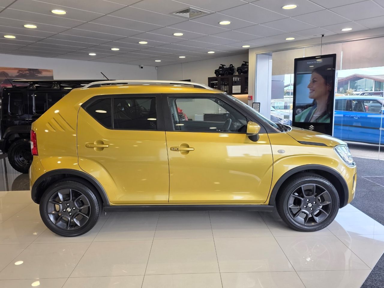 Vehicle image 3