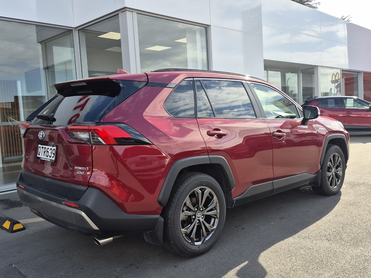 Vehicle image 3