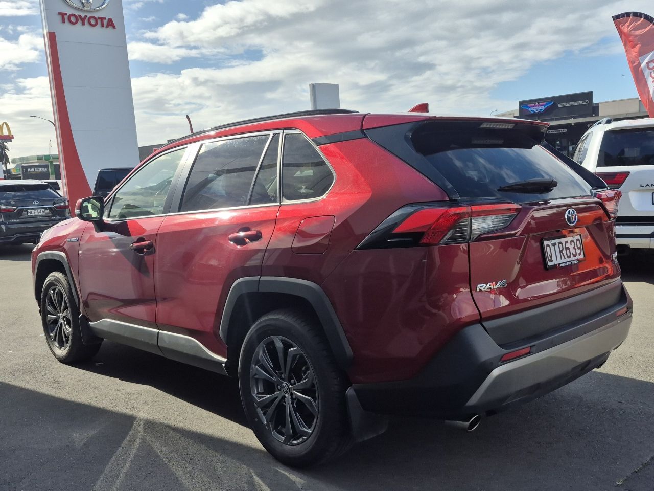 Vehicle image 5