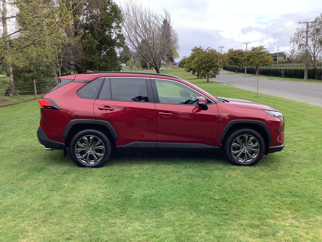 Vehicle image 4