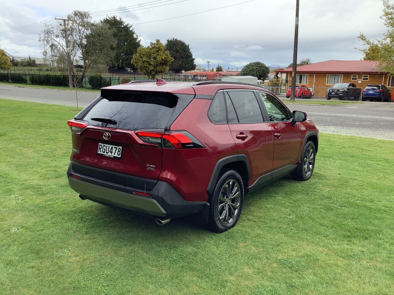 Vehicle image 5