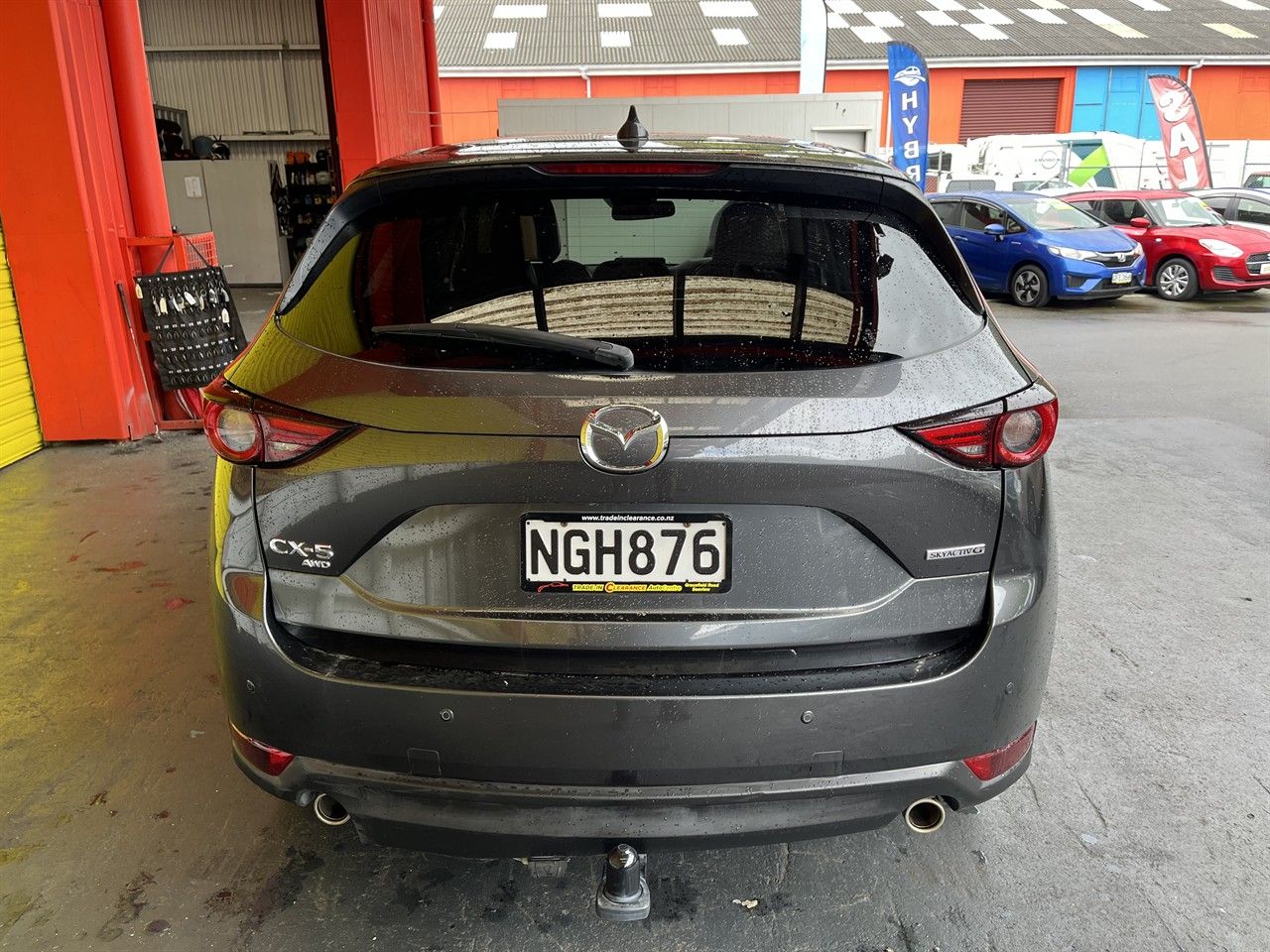 Vehicle image 5
