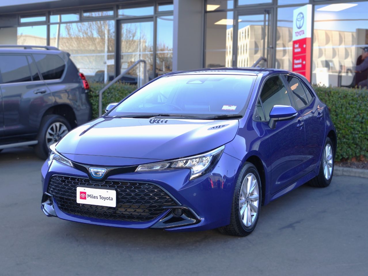 Vehicle image 3