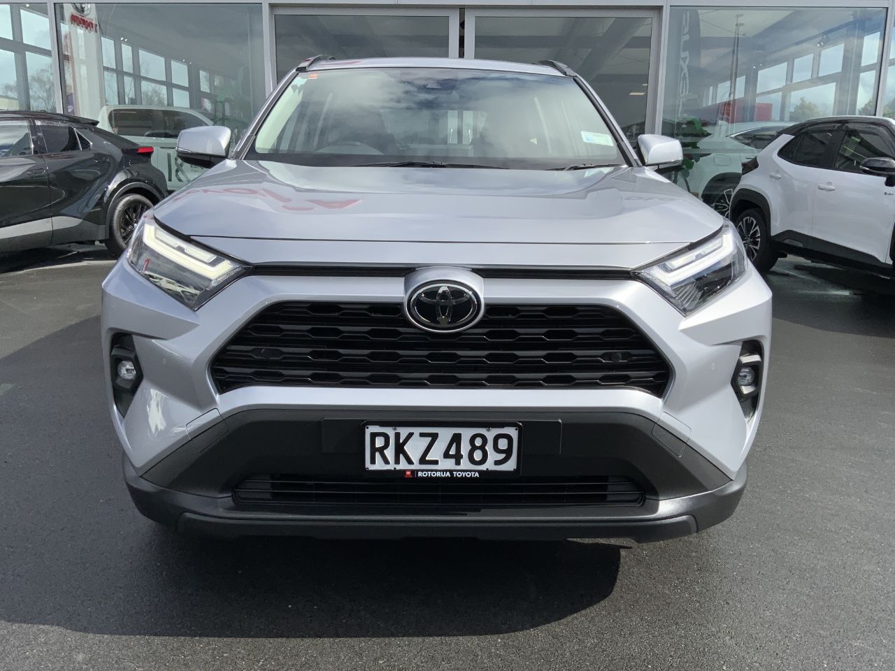Vehicle image 3