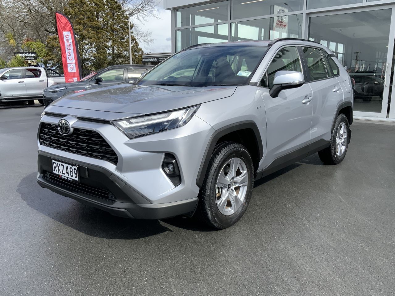Vehicle image 5