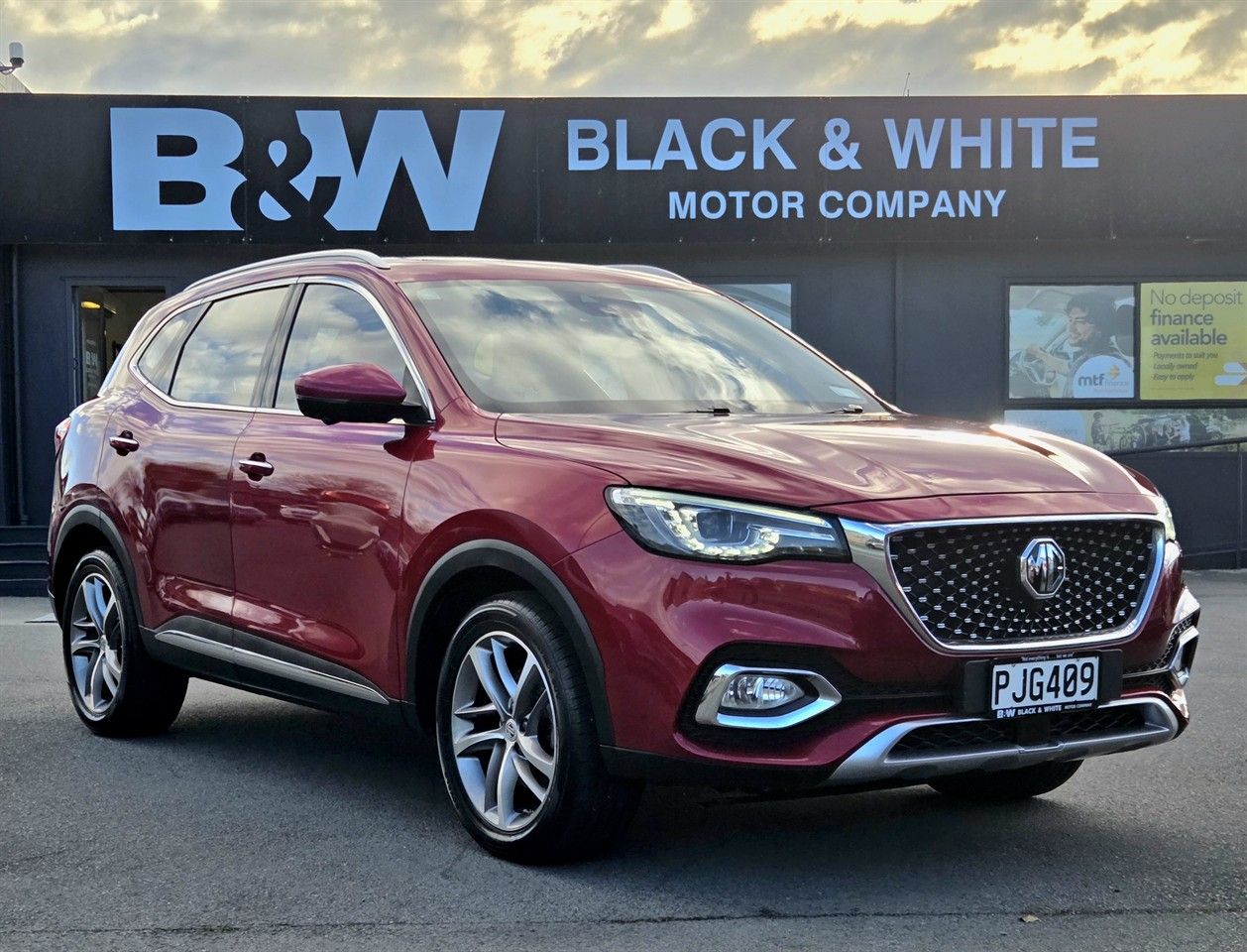 Vehicle image 1