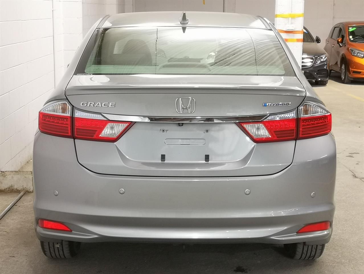 Vehicle image 5