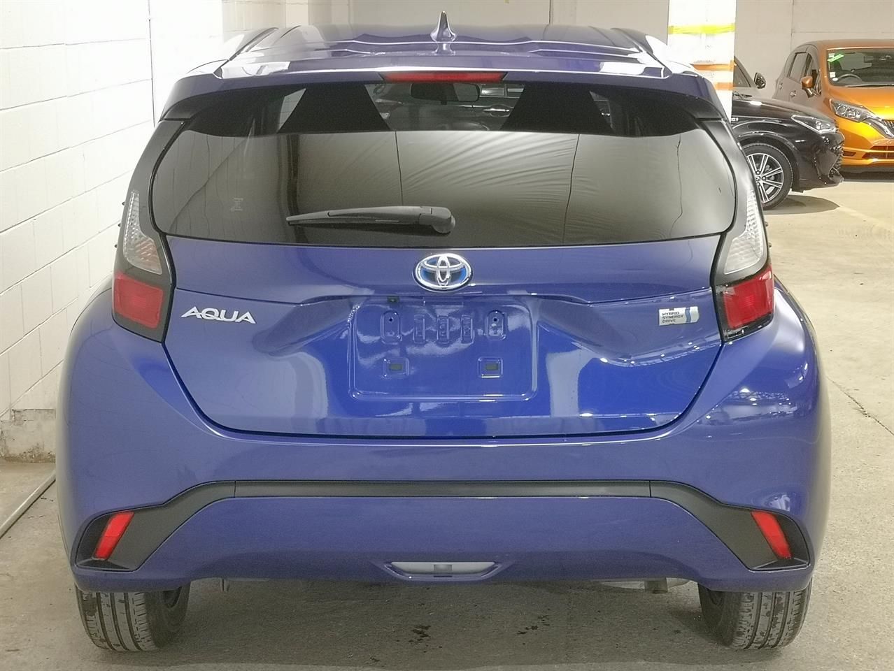 Vehicle image 5