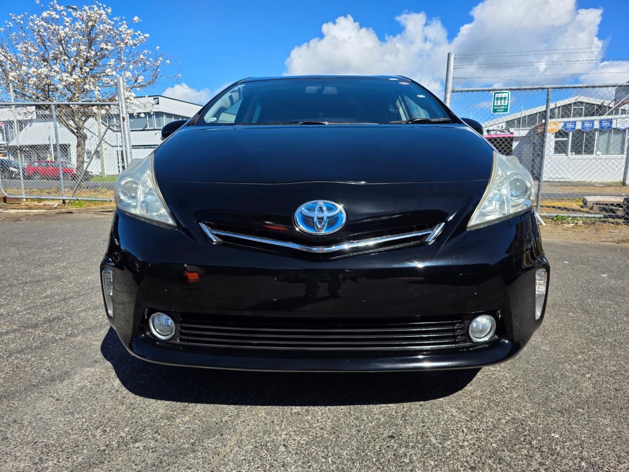 Vehicle image 3