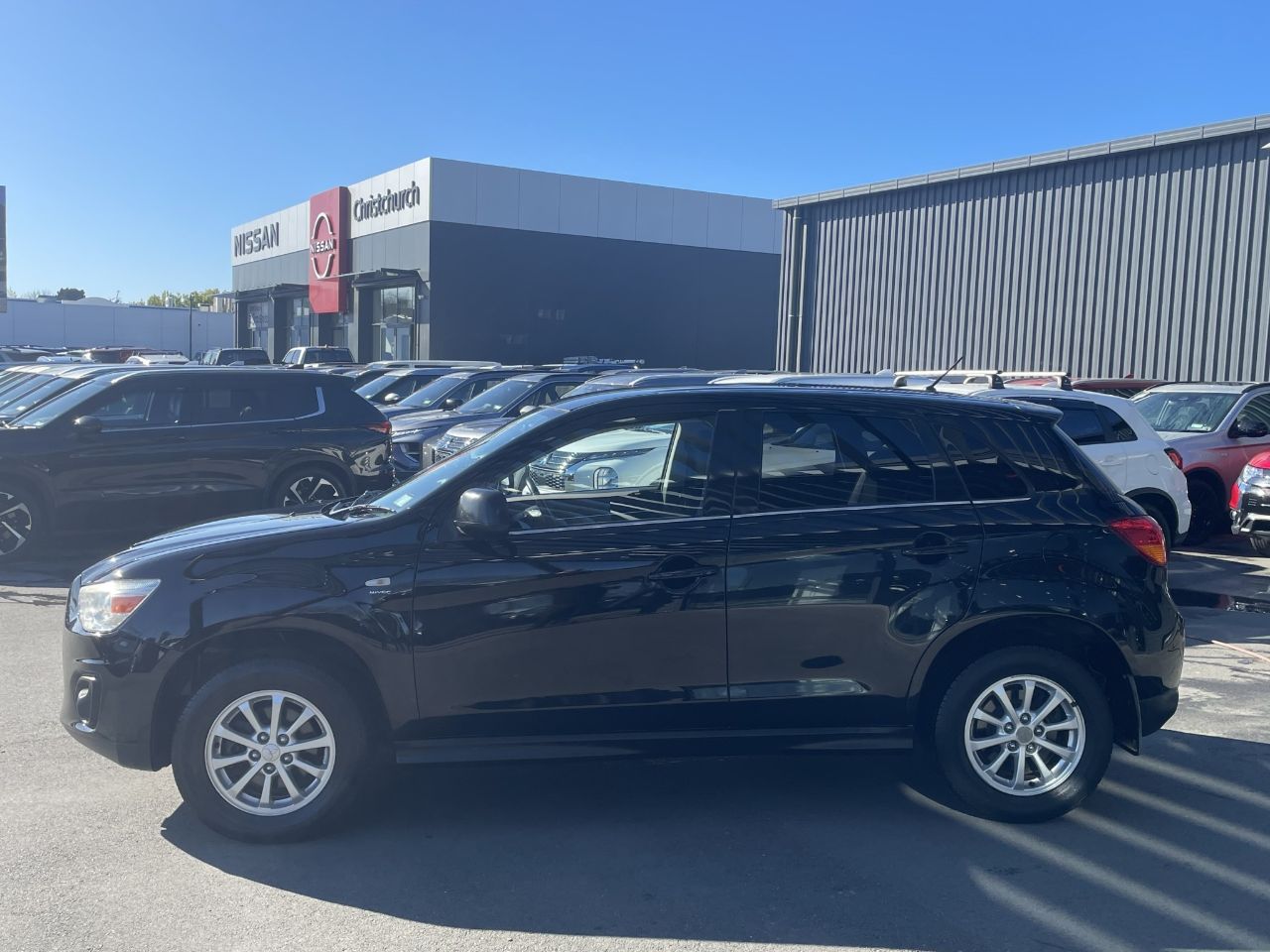 Vehicle image 5