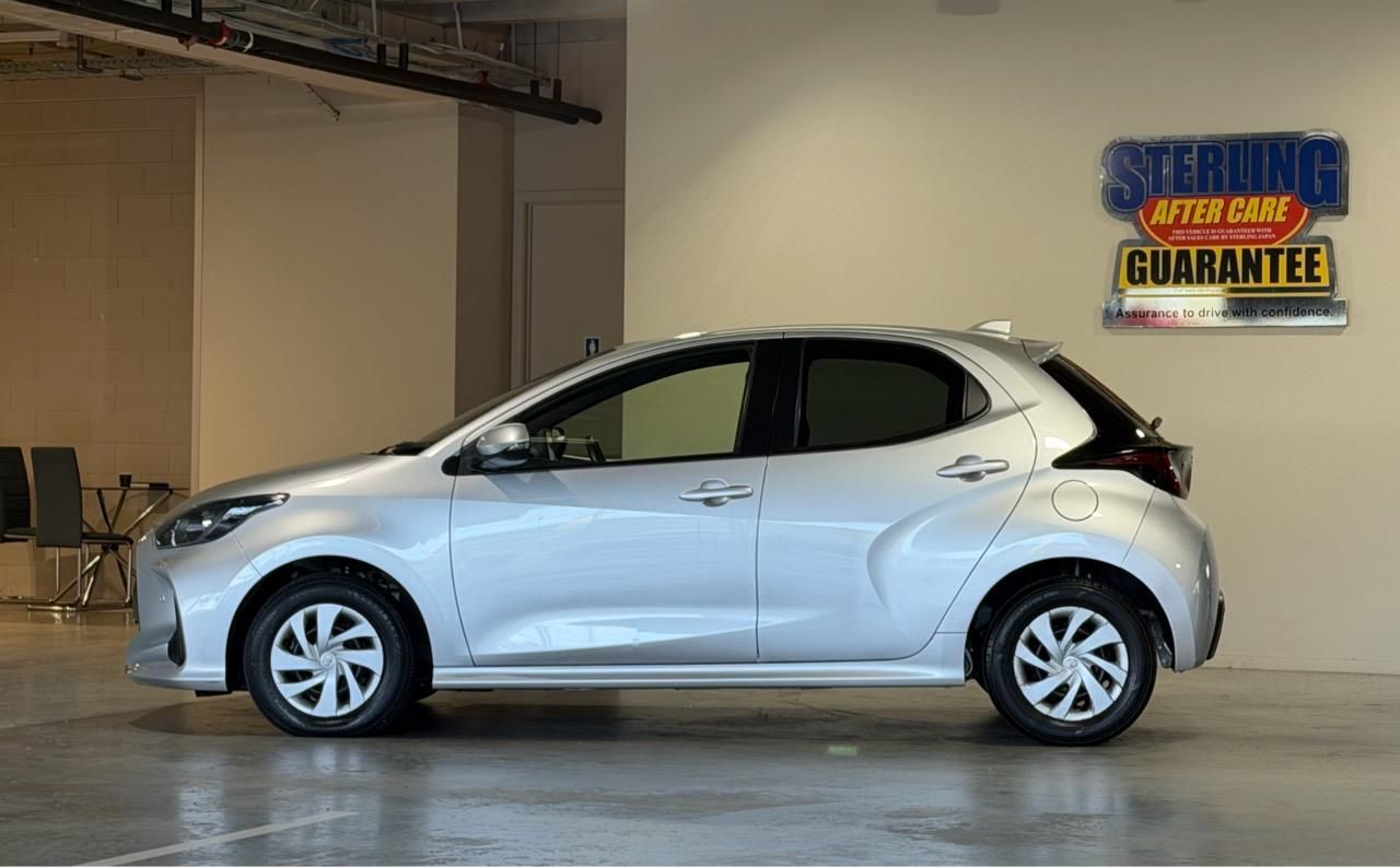 Vehicle image 5