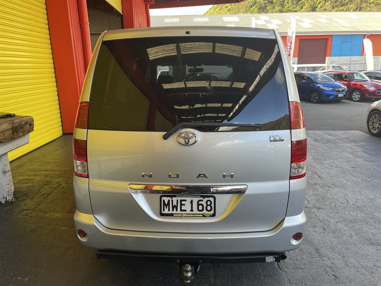 Vehicle image 5