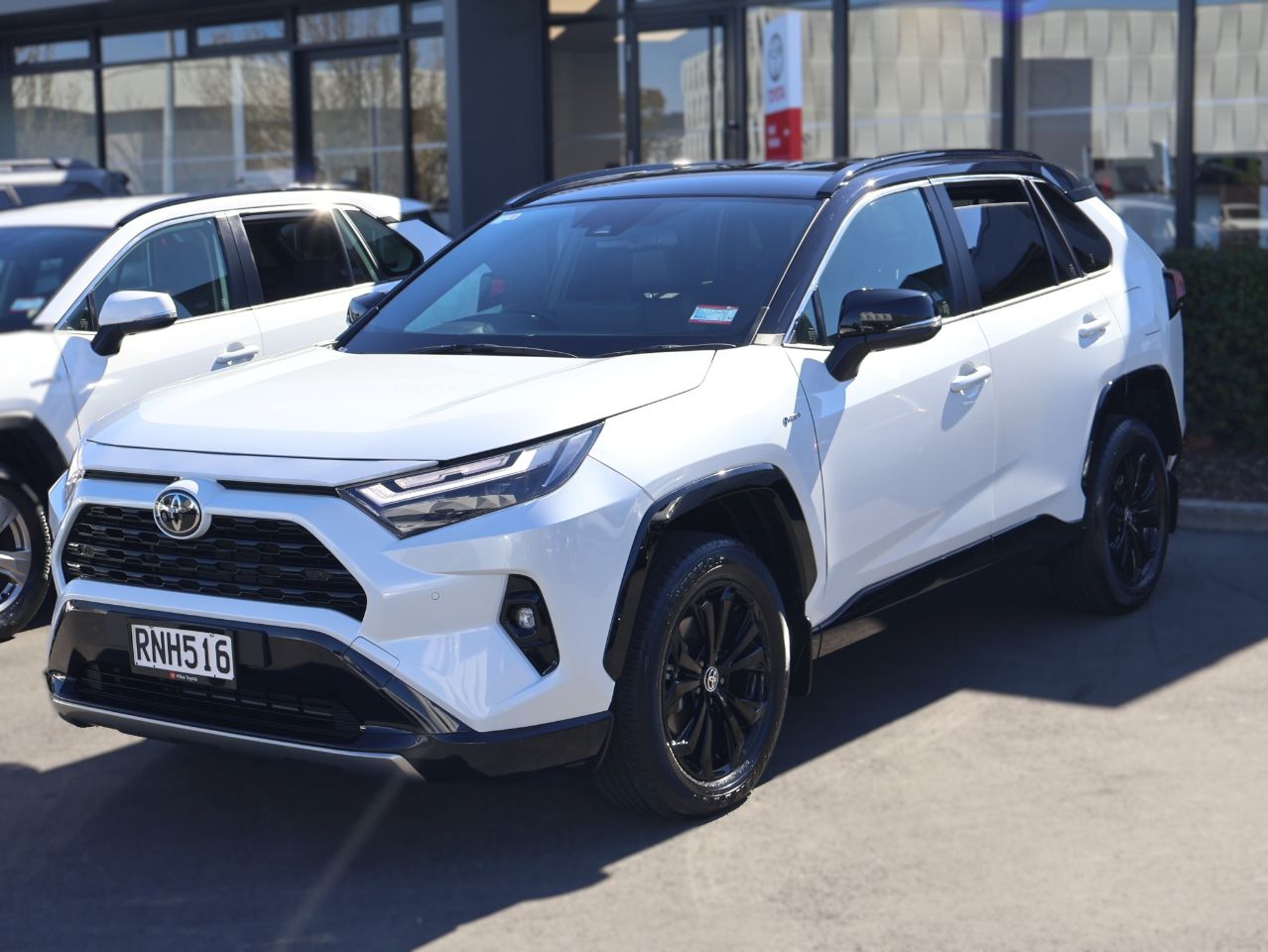 Vehicle image 3