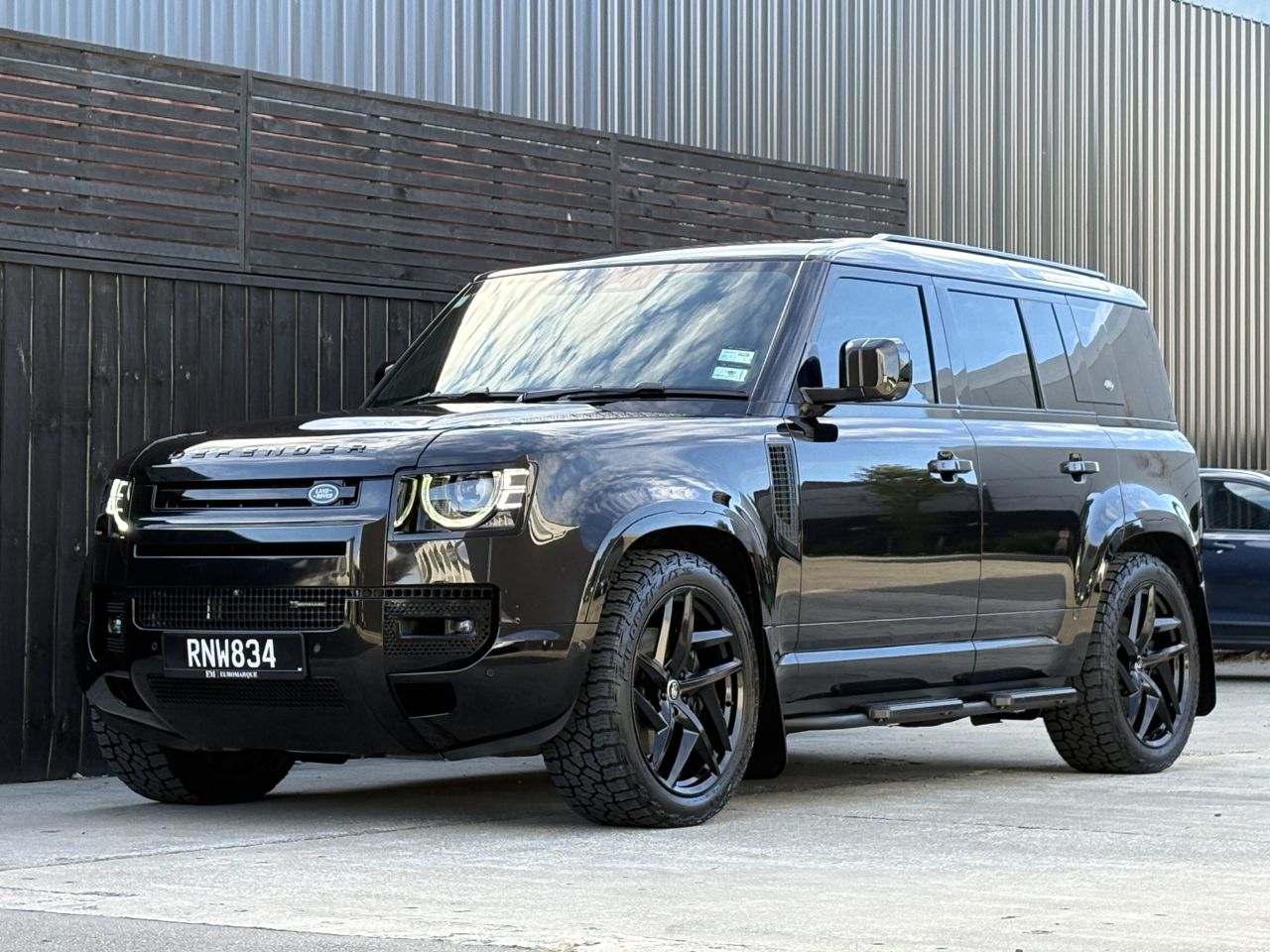 Vehicle image 5